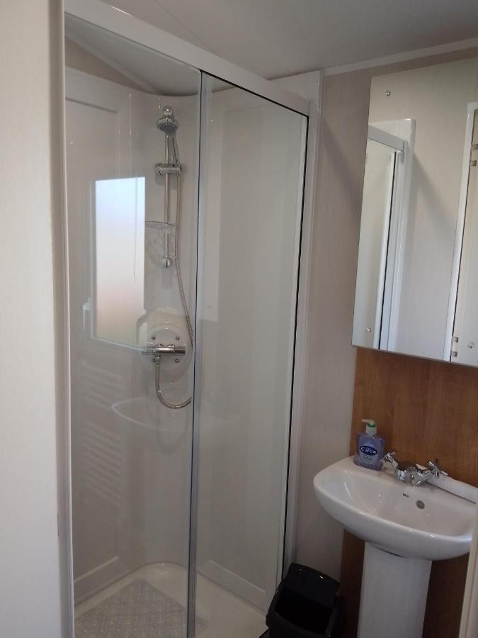 3 Bed ,Sleeps 8 Caravan California Cliffs Holiday Park Scratby Kültér fotó